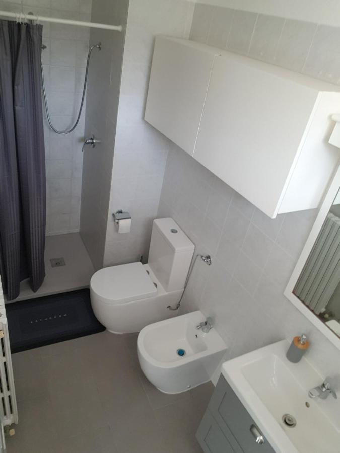 דירות לצ'ה Il Cortile Segreto - Con Parcheggio Privato מראה חיצוני תמונה